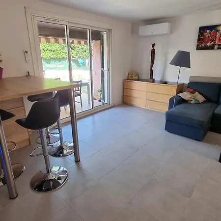 Maison Provencale 3 Chambres Villa *
